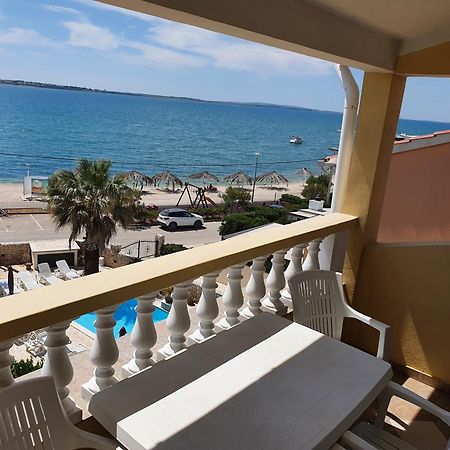 Sea View Apartments Nina Vrsi Luaran gambar