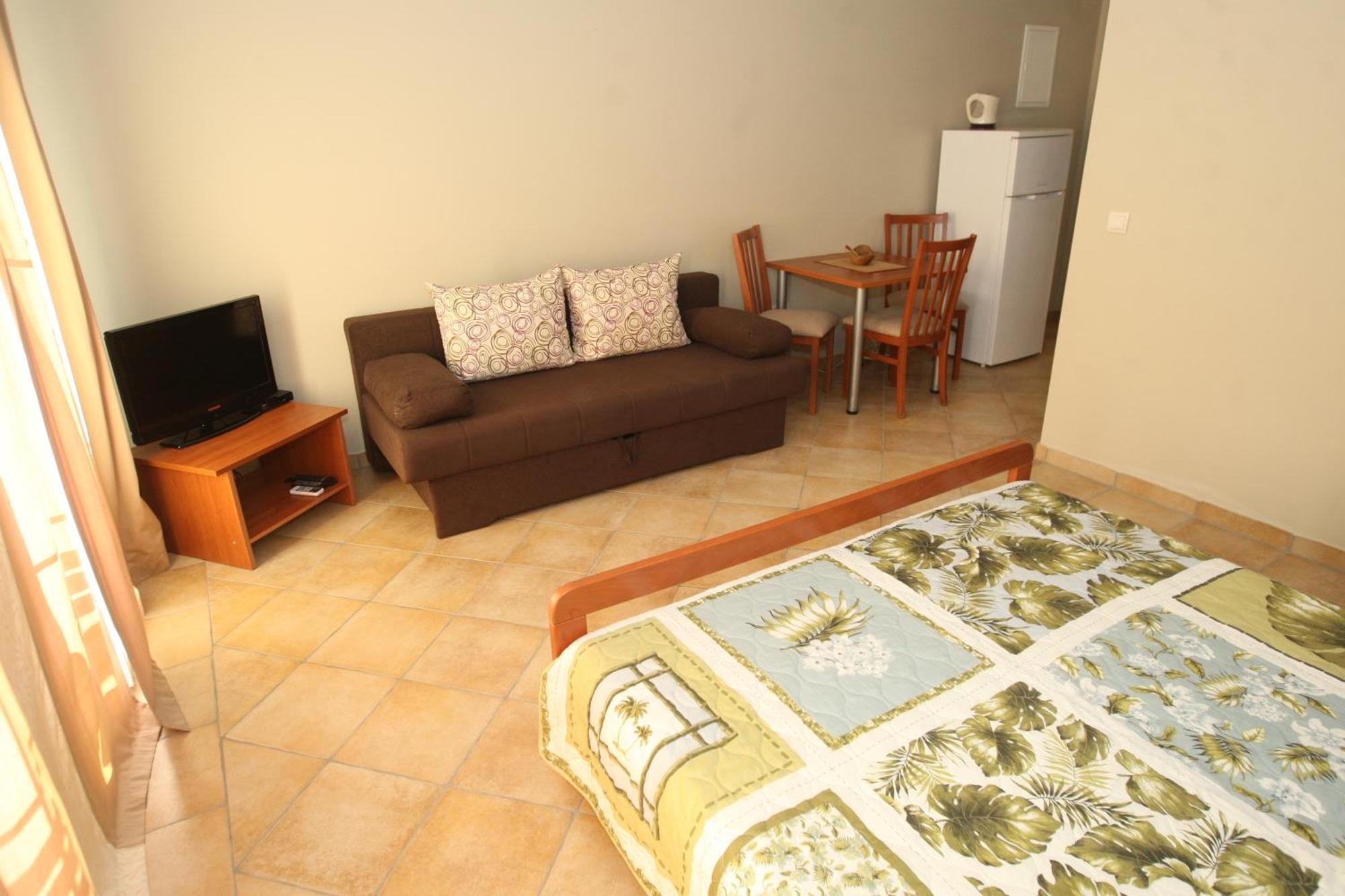 Sea View Apartments Nina Vrsi Bilik gambar
