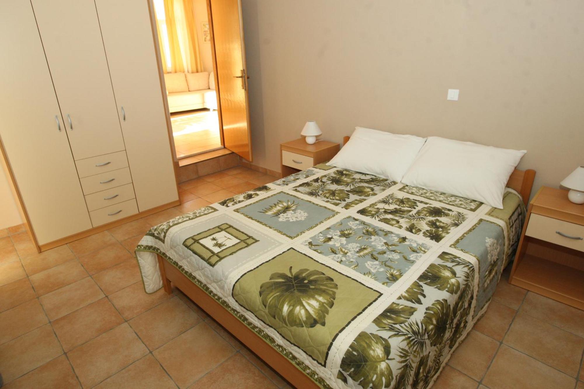 Sea View Apartments Nina Vrsi Bilik gambar