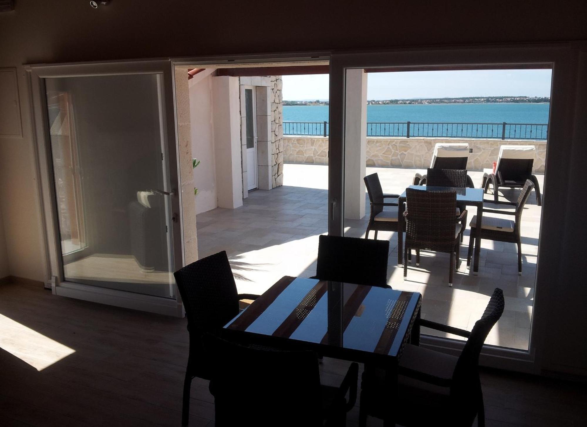 Sea View Apartments Nina Vrsi Bilik gambar