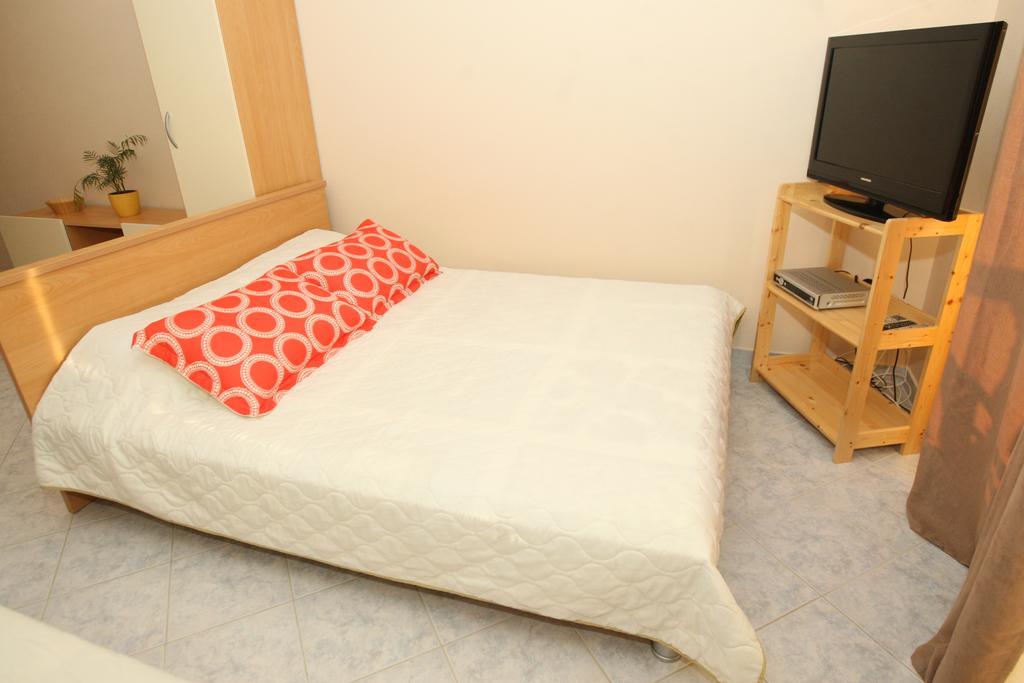 Sea View Apartments Nina Vrsi Bilik gambar