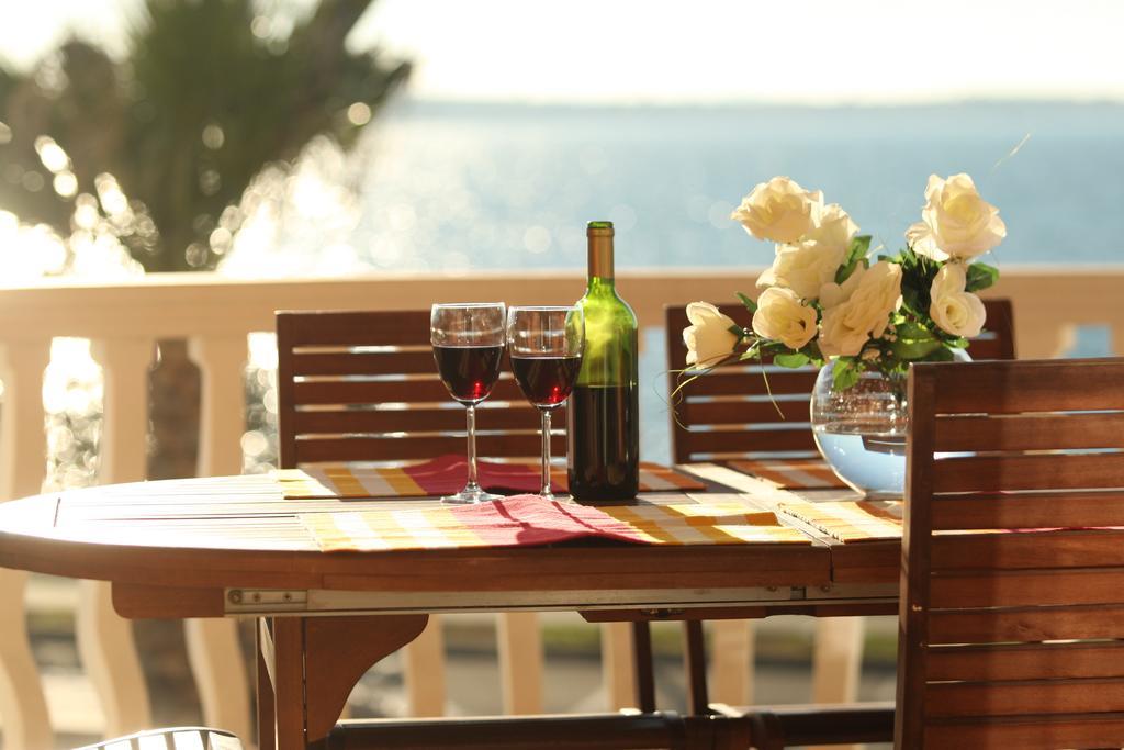 Sea View Apartments Nina Vrsi Bilik gambar